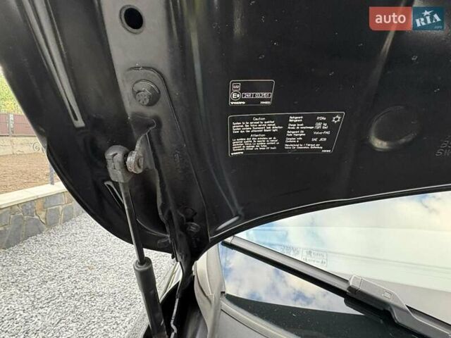 Чорний Вольво B60, об'ємом двигуна 1.99 л та пробігом 257 тис. км за 12200 $, фото 40 на Automoto.ua