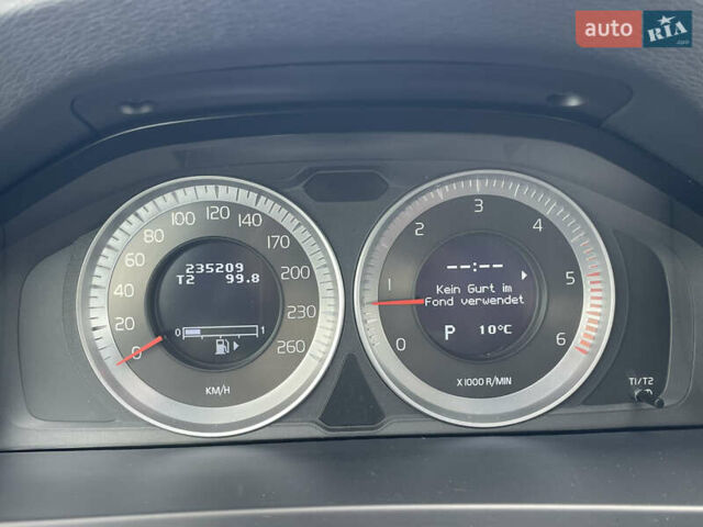 Черный Вольво B60, объемом двигателя 2 л и пробегом 235 тыс. км за 12300 $, фото 16 на Automoto.ua