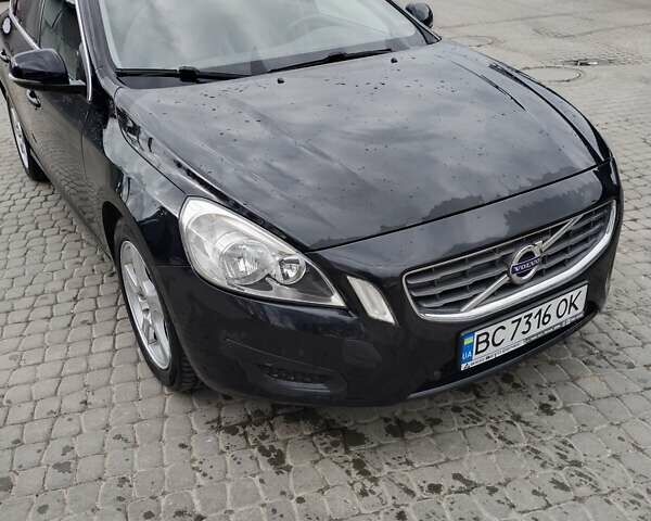 Черный Вольво B60, объемом двигателя 1.56 л и пробегом 222 тыс. км за 11500 $, фото 2 на Automoto.ua