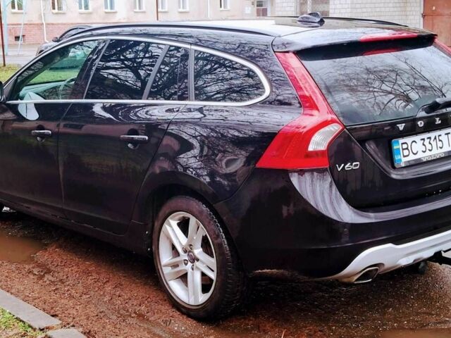 Черный Вольво B60, объемом двигателя 1.6 л и пробегом 119 тыс. км за 310 $, фото 2 на Automoto.ua
