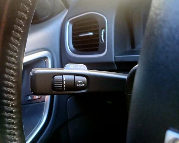 Чорний Вольво B60, об'ємом двигуна 1.6 л та пробігом 247 тис. км за 10750 $, фото 80 на Automoto.ua