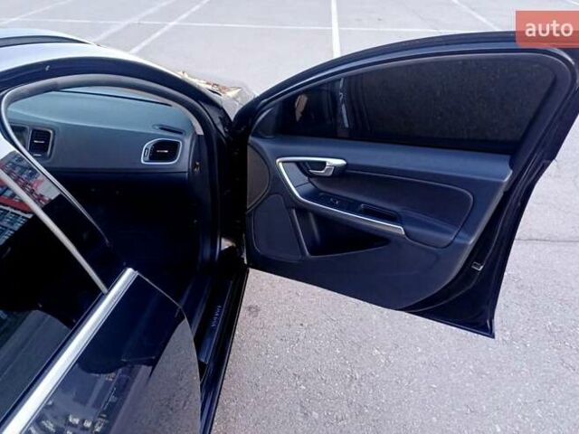 Чорний Вольво B60, об'ємом двигуна 1.6 л та пробігом 247 тис. км за 10750 $, фото 55 на Automoto.ua