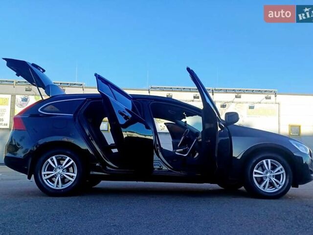 Чорний Вольво B60, об'ємом двигуна 1.6 л та пробігом 247 тис. км за 10750 $, фото 9 на Automoto.ua