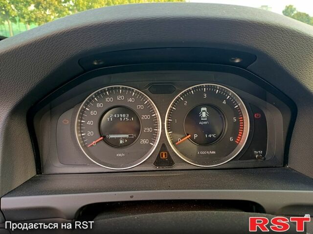 Чорний Вольво B60, об'ємом двигуна 1.6 л та пробігом 245 тис. км за 10500 $, фото 13 на Automoto.ua