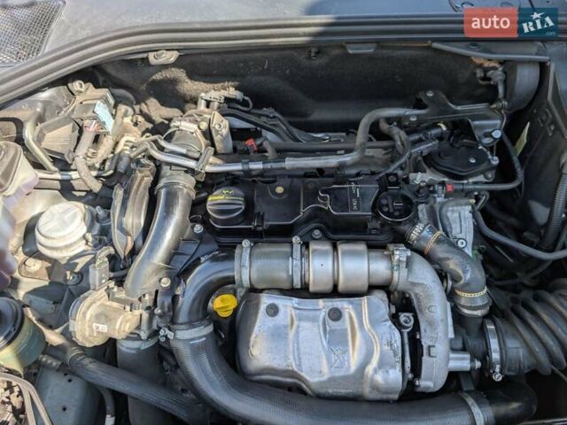 Чорний Вольво B60, об'ємом двигуна 1.56 л та пробігом 231 тис. км за 10500 $, фото 19 на Automoto.ua