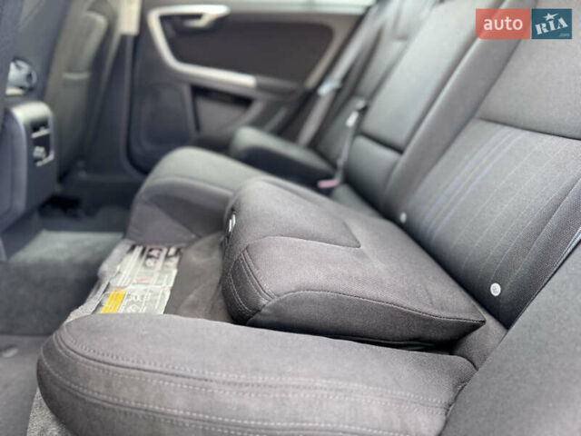 Чорний Вольво B60, об'ємом двигуна 1.6 л та пробігом 198 тис. км за 11300 $, фото 39 на Automoto.ua