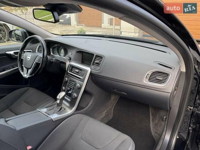 Чорний Вольво B60, об'ємом двигуна 1.99 л та пробігом 257 тис. км за 12200 $, фото 34 на Automoto.ua