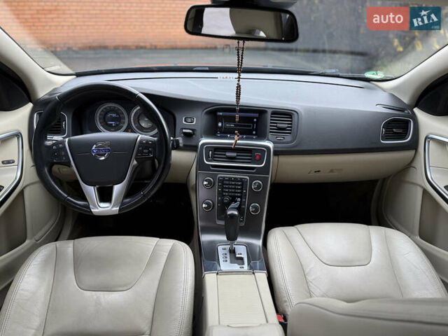 Чорний Вольво B60, об'ємом двигуна 2 л та пробігом 226 тис. км за 11200 $, фото 35 на Automoto.ua