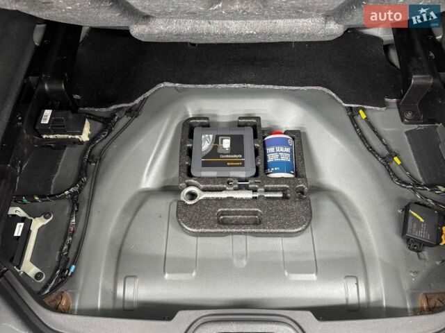 Черный Вольво B60, объемом двигателя 2 л и пробегом 189 тыс. км за 11900 $, фото 86 на Automoto.ua