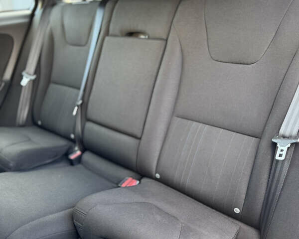 Чорний Вольво B60, об'ємом двигуна 1.6 л та пробігом 198 тис. км за 11300 $, фото 40 на Automoto.ua