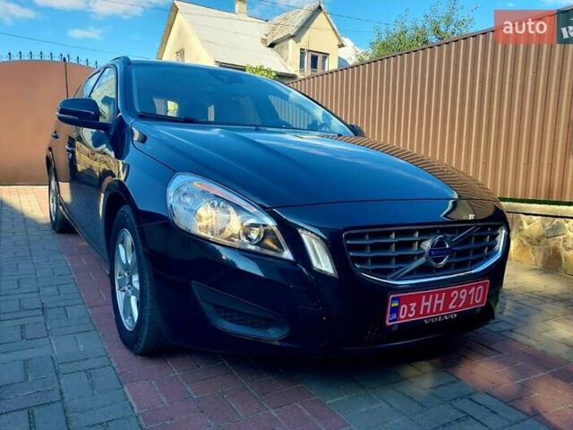 Черный Вольво B60, объемом двигателя 1.99 л и пробегом 266 тыс. км за 11111 $, фото 3 на Automoto.ua