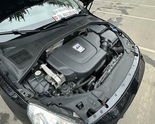 Черный Вольво B60, объемом двигателя 2.4 л и пробегом 265 тыс. км за 11500 $, фото 38 на Automoto.ua