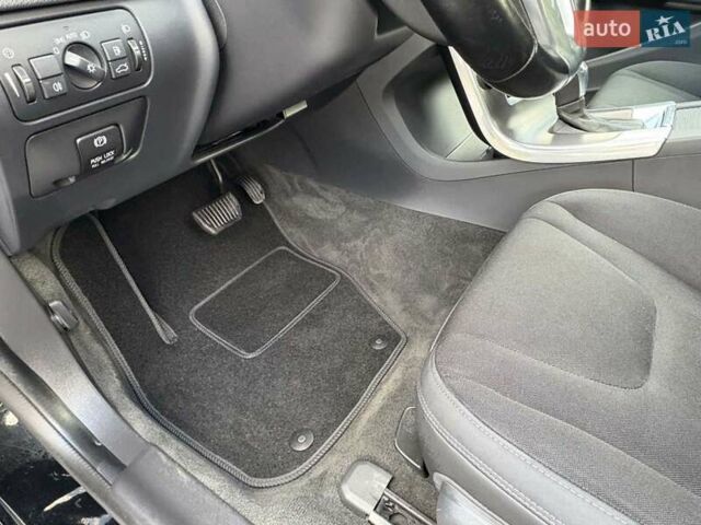 Чорний Вольво B60, об'ємом двигуна 1.99 л та пробігом 257 тис. км за 12200 $, фото 26 на Automoto.ua