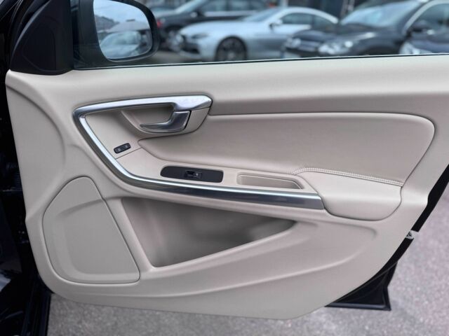 Чорний Вольво B60, об'ємом двигуна 2 л та пробігом 233 тис. км за 12700 $, фото 22 на Automoto.ua