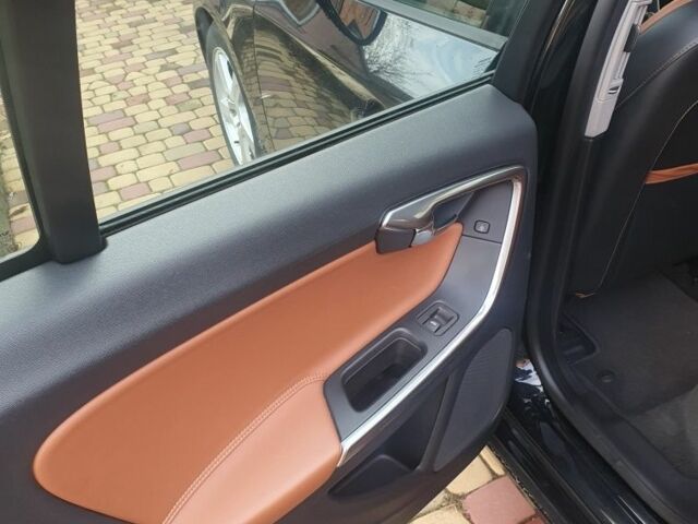 Черный Вольво B60, объемом двигателя 1.6 л и пробегом 290 тыс. км за 9900 $, фото 7 на Automoto.ua