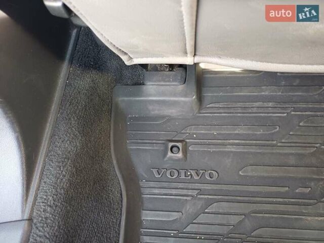 Чорний Вольво B60, об'ємом двигуна 1.6 л та пробігом 244 тис. км за 12500 $, фото 18 на Automoto.ua