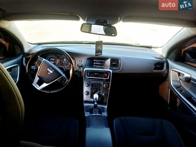 Чорний Вольво B60, об'ємом двигуна 1.6 л та пробігом 247 тис. км за 10750 $, фото 84 на Automoto.ua