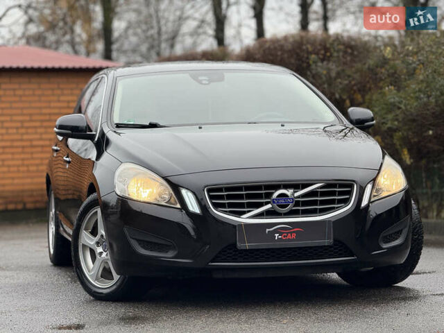 Чорний Вольво B60, об'ємом двигуна 2 л та пробігом 226 тис. км за 11200 $, фото 3 на Automoto.ua