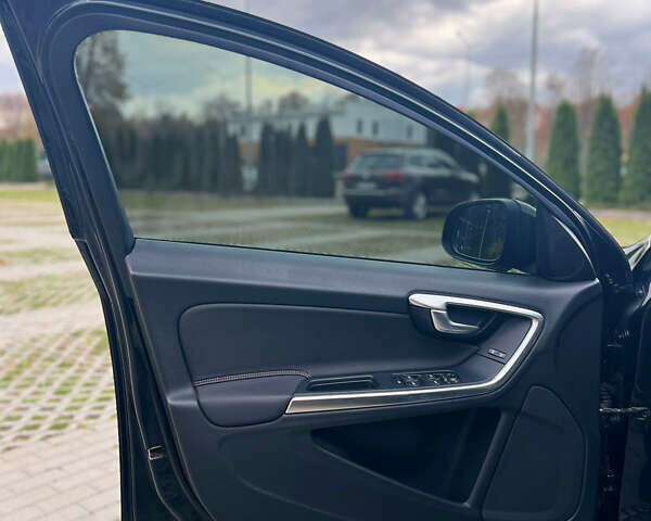 Вольво B60 2012 у Харкові на Automoto.ua Чорний Вольво B60, об'ємом двигуна 1.98 л та пробігом 224 тис. км за 11190 $, фото 23 на Automoto.ua