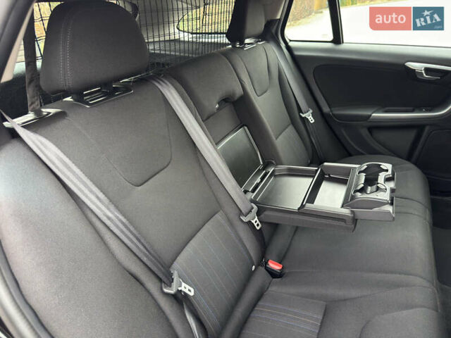 Чорний Вольво B60, об'ємом двигуна 1.6 л та пробігом 214 тис. км за 10499 $, фото 112 на Automoto.ua