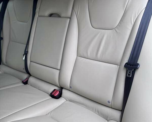 Чорний Вольво B60, об'ємом двигуна 2 л та пробігом 232 тис. км за 12700 $, фото 39 на Automoto.ua