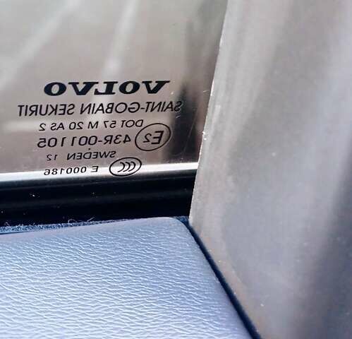 Чорний Вольво B60, об'ємом двигуна 1.6 л та пробігом 247 тис. км за 10750 $, фото 95 на Automoto.ua