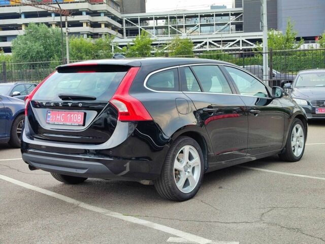 Черный Вольво B60, объемом двигателя 2 л и пробегом 220 тыс. км за 12900 $, фото 2 на Automoto.ua