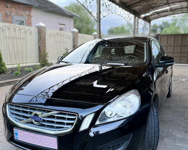 Чорний Вольво B60, об'ємом двигуна 1.6 л та пробігом 220 тис. км за 9500 $, фото 4 на Automoto.ua