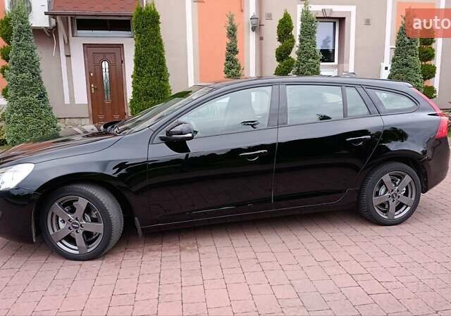 Черный Вольво B60, объемом двигателя 2 л и пробегом 289 тыс. км за 10900 $, фото 7 на Automoto.ua