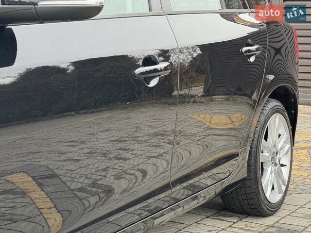 Черный Вольво B60, объемом двигателя 1.6 л и пробегом 214 тыс. км за 10499 $, фото 144 на Automoto.ua