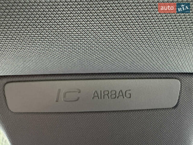 Чорний Вольво B60, об'ємом двигуна 1.6 л та пробігом 214 тис. км за 10499 $, фото 155 на Automoto.ua