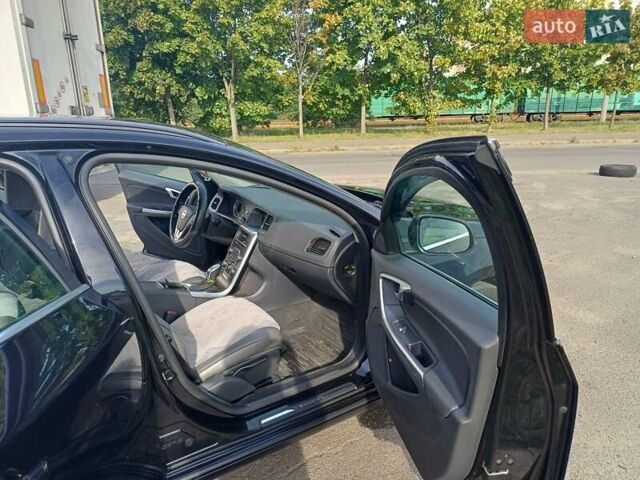 Чорний Вольво B60, об'ємом двигуна 1.6 л та пробігом 244 тис. км за 12500 $, фото 8 на Automoto.ua