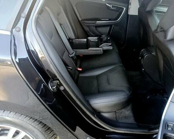 Чорний Вольво B60, об'ємом двигуна 1.6 л та пробігом 247 тис. км за 10750 $, фото 109 на Automoto.ua