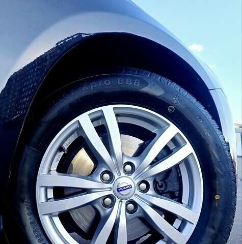 Чорний Вольво B60, об'ємом двигуна 1.6 л та пробігом 247 тис. км за 10750 $, фото 127 на Automoto.ua