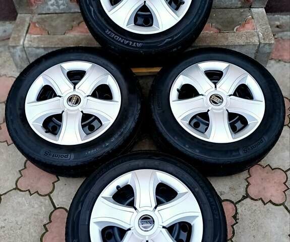 Чорний Вольво B60, об'ємом двигуна 1.6 л та пробігом 247 тис. км за 10750 $, фото 131 на Automoto.ua