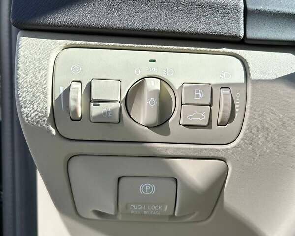 Черный Вольво B60, объемом двигателя 1.99 л и пробегом 262 тыс. км за 11333 $, фото 34 на Automoto.ua