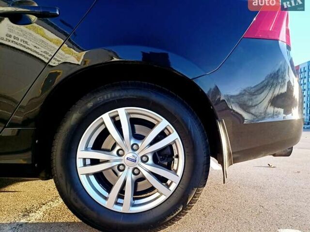 Чорний Вольво B60, об'ємом двигуна 1.6 л та пробігом 247 тис. км за 10750 $, фото 122 на Automoto.ua