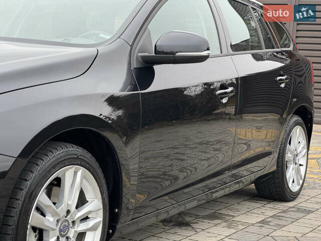 Черный Вольво B60, объемом двигателя 1.6 л и пробегом 214 тыс. км за 10499 $, фото 143 на Automoto.ua