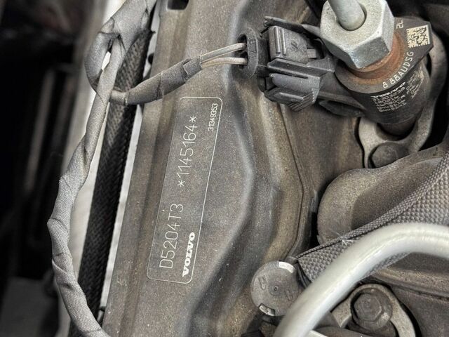 Черный Вольво B60, объемом двигателя 2 л и пробегом 189 тыс. км за 11900 $, фото 72 на Automoto.ua