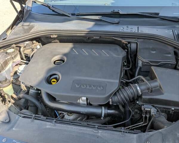 Чорний Вольво B60, об'ємом двигуна 1.56 л та пробігом 231 тис. км за 10500 $, фото 16 на Automoto.ua