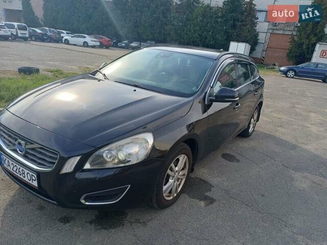 Чорний Вольво B60, об'ємом двигуна 1.6 л та пробігом 244 тис. км за 12500 $, фото 4 на Automoto.ua