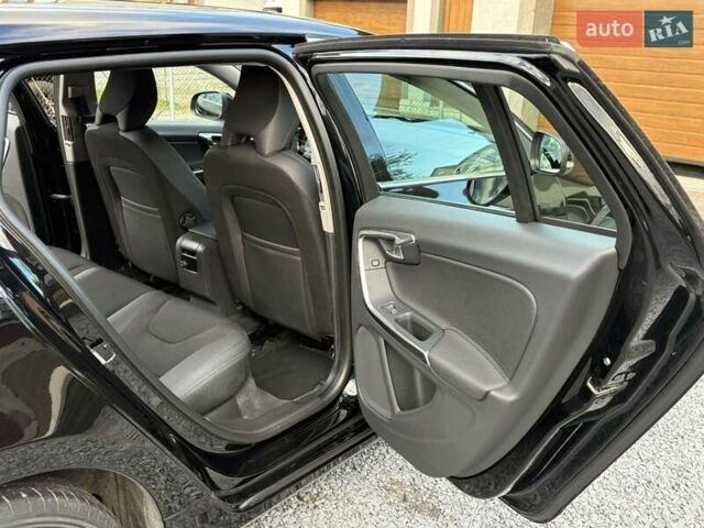 Чорний Вольво B60, об'ємом двигуна 1.99 л та пробігом 257 тис. км за 12200 $, фото 33 на Automoto.ua