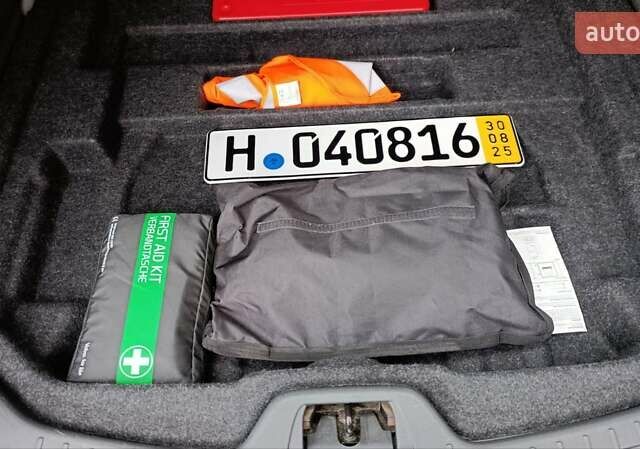 Черный Вольво B60, объемом двигателя 2 л и пробегом 289 тыс. км за 10900 $, фото 50 на Automoto.ua