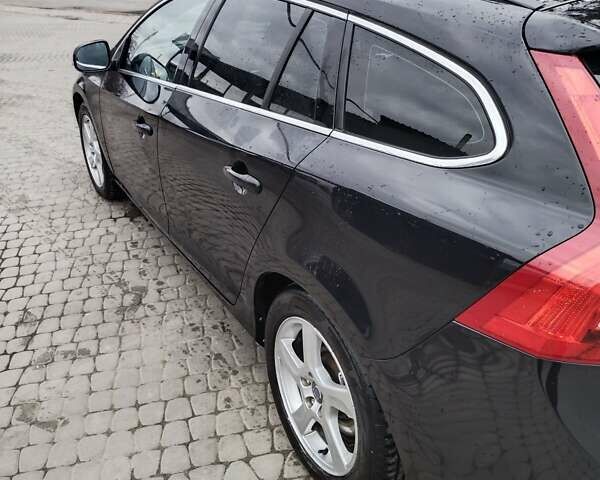 Черный Вольво B60, объемом двигателя 1.56 л и пробегом 222 тыс. км за 11500 $, фото 6 на Automoto.ua