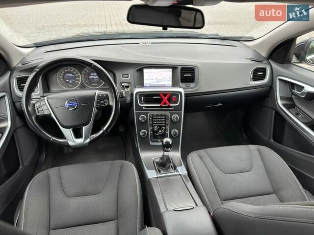 Чорний Вольво B60, об'ємом двигуна 1.6 л та пробігом 207 тис. км за 10900 $, фото 76 на Automoto.ua