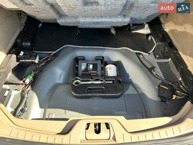 Черный Вольво B60, объемом двигателя 1.99 л и пробегом 262 тыс. км за 11333 $, фото 40 на Automoto.ua