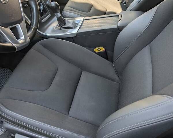 Чорний Вольво B60, об'ємом двигуна 1.56 л та пробігом 231 тис. км за 10500 $, фото 13 на Automoto.ua