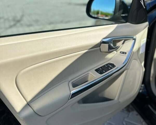 Черный Вольво B60, объемом двигателя 1.99 л и пробегом 266 тыс. км за 11111 $, фото 36 на Automoto.ua