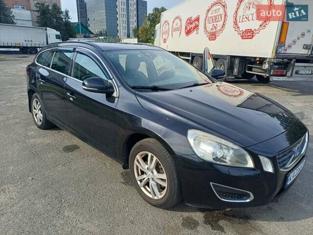 Чорний Вольво B60, об'ємом двигуна 1.6 л та пробігом 244 тис. км за 12500 $, фото 2 на Automoto.ua