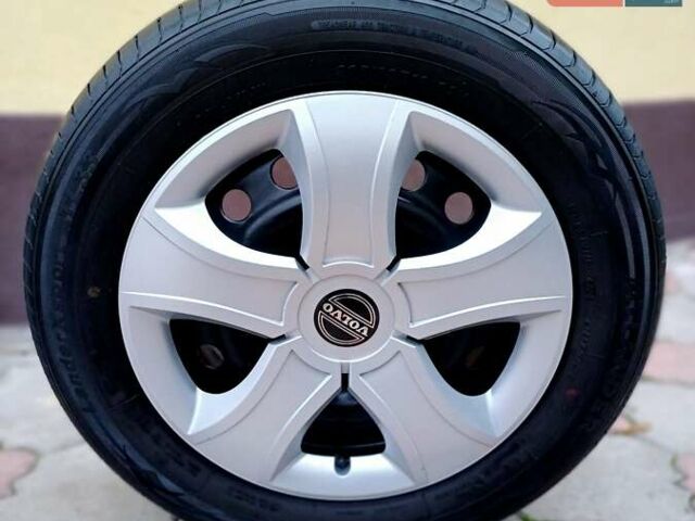 Чорний Вольво B60, об'ємом двигуна 1.6 л та пробігом 247 тис. км за 10750 $, фото 132 на Automoto.ua